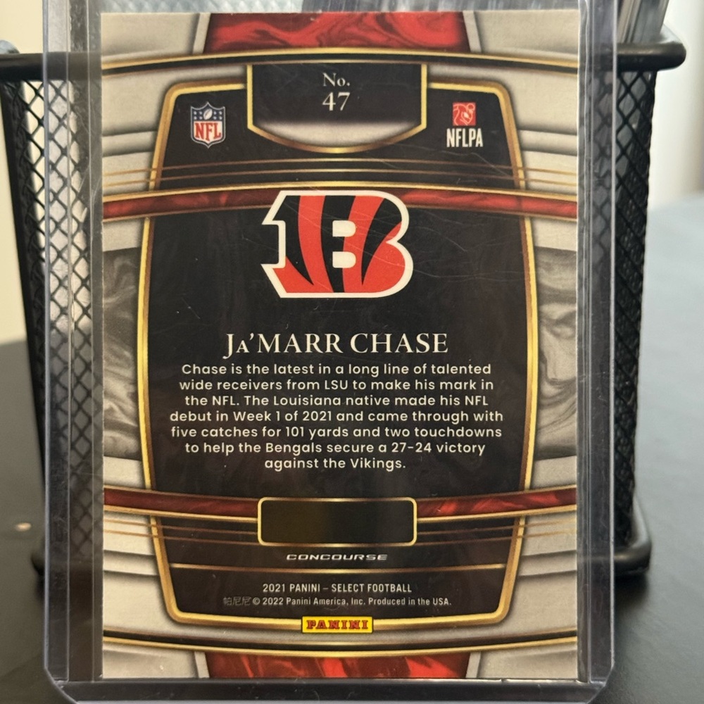 Ja'Marr Chase Select Rookie Card - Picture 2 of 2